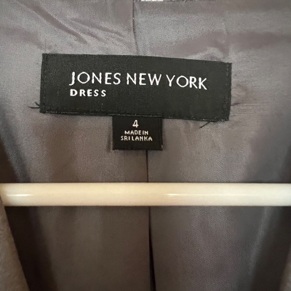 Sleeveless gray polka dot dress - Picture 2 of 2